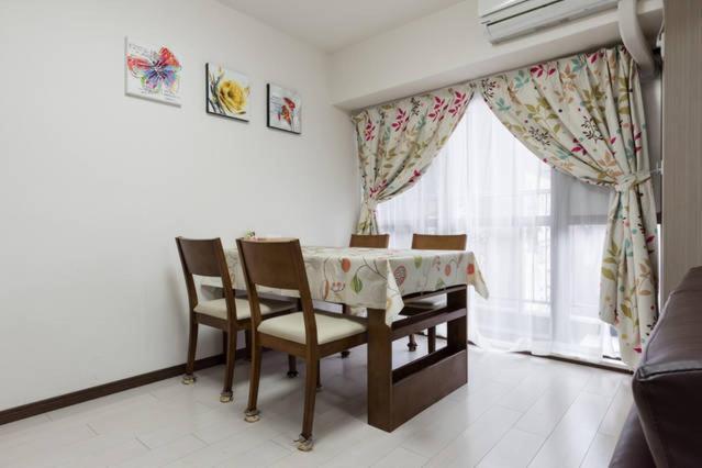 Kiki Lm -- Self Check-in -- Number & Password Is In The Following Email Appartement